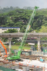 SENNEBOGEN 2200 robust and powerful crawler crane Below ground construction