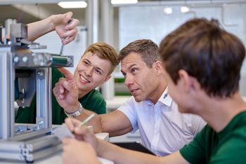 SENNEBOGEN-Technische_Ausbildung