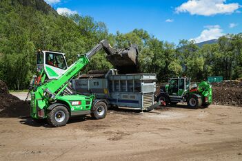 SENNEBOGEN Teleskoplader 355 E mit hochfahrbarter Kabine, Abfallrecycling, Österreich