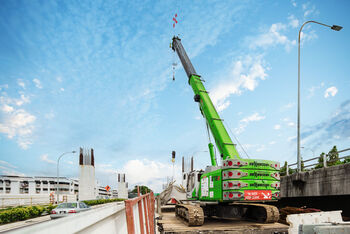 Telekran_SENNEBOGEN 673_Brückenbau_Singapur