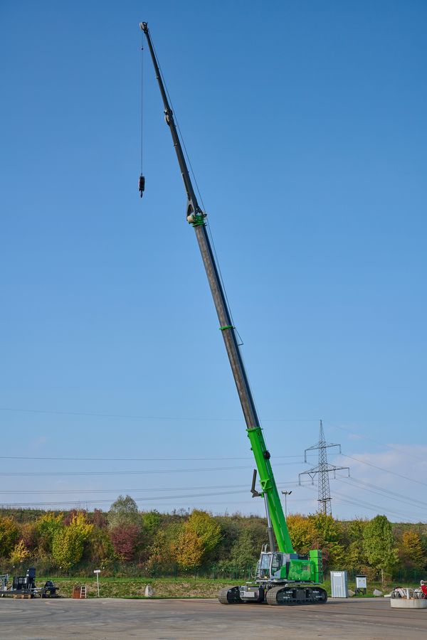 SENNEBOGEN 683 E, telescopic crane, crawler crane