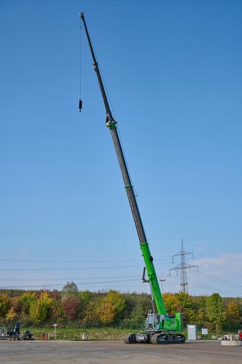 SENNEBOGEN 683 E, telescopic crane, crawler crane