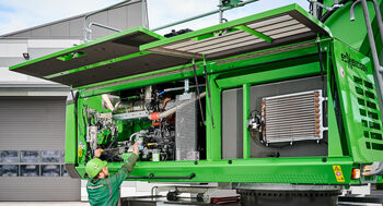 SENNEBOGEN 835 G series, intelligent maintenance points and a clear machine design make daily maintenance even easier.