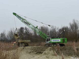 SENNEBOGEN duty cycle crane 655 dragline bucket gravel extraction 55 tonne