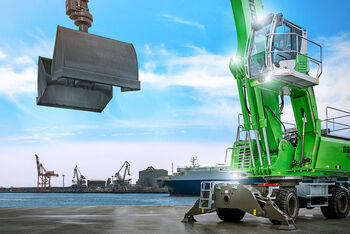 First G-series material handler, SENNEBOGEN 835 G with hybrid system