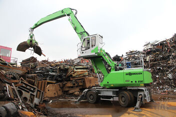 SENNEBOGEN 830 E Mobile flexible material handler in scrap handling and sorting