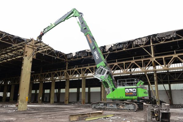 SENNEBOGEN 870 Demoliton