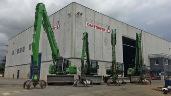 4 x SENNEBOGEN Umschlagbagger im Recycling und Schrottumschlag bei Cartonfer in Italien 