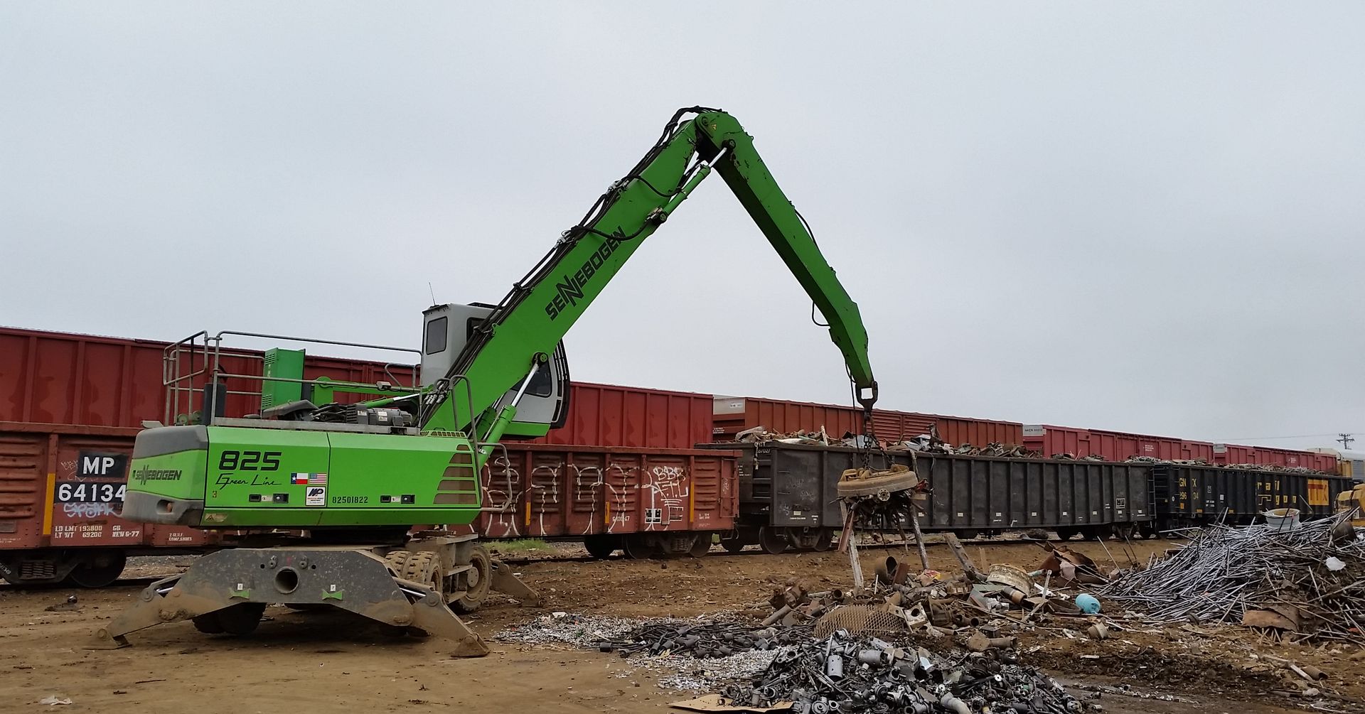 csm_825_loading_railcars_in_Te