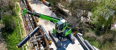 16 tonne compact crane construction site pipe laying SENNEBOGEN telescopic crawler crane 613