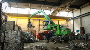 SENNEBOGEN 824 G-Akkumaschine-Halleneinsatz-Akkubagger-Cronimet