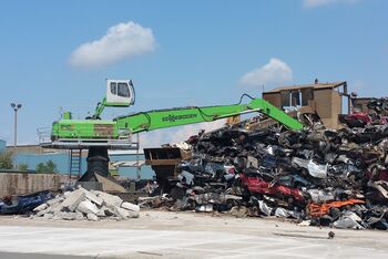 SENNEBOGEN 840 E beim Schrottrecycling von der Great Lakes Region bis runter nach Florida