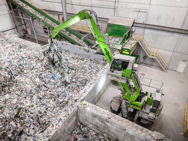 waste disposal management-SENNEBOGEN electric excavator-CO2 reduction