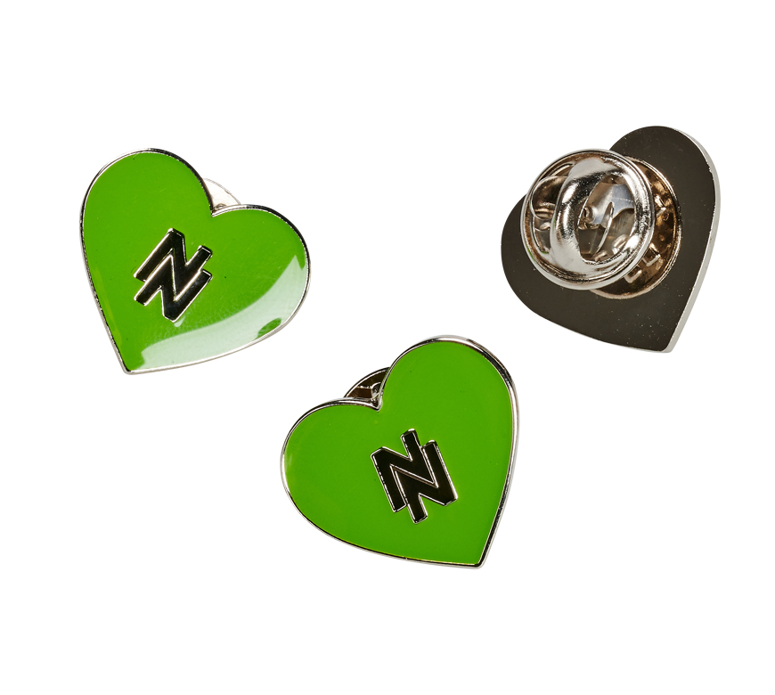 SENNEBOGEN Pin green Heart