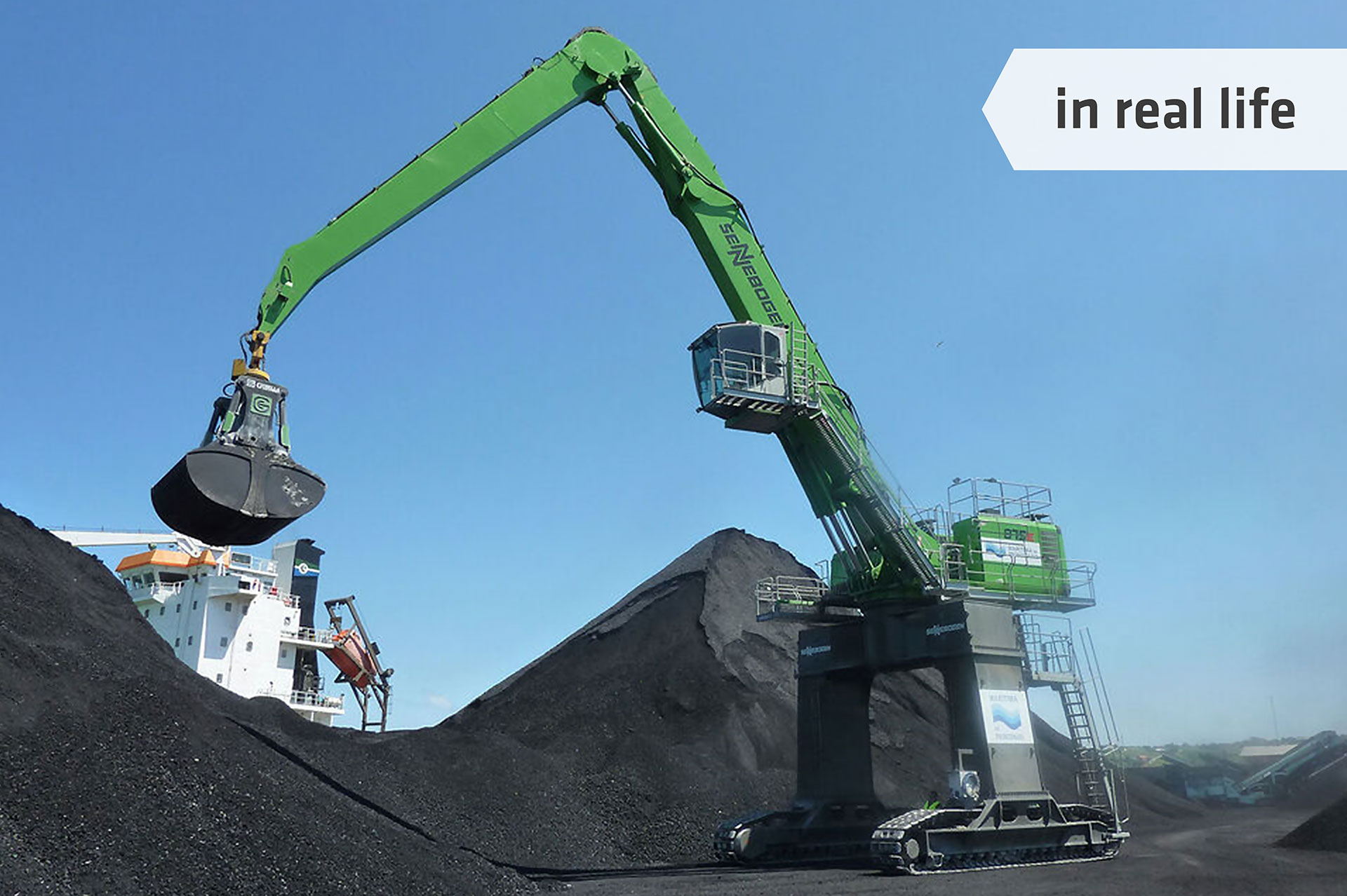 csm_201407_875_Raupe_Portal_Hafenumschlag_Schuettgut_Verladung_Spanien_Zweischalengreifer_2000x1333_9d0d546c6e